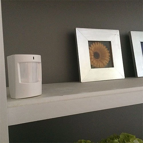 Qolsys IQ Motion-S Pet-Immune PIR Motion Sensor